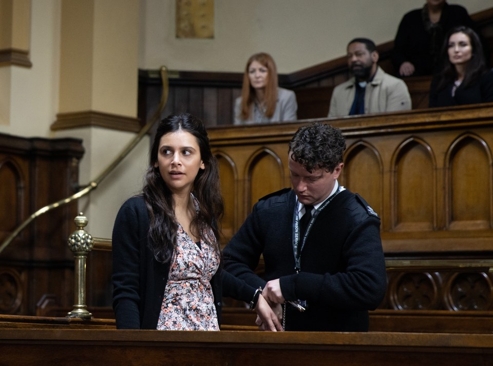 Viewers think Meena will still escape with the help from prison officer Ian