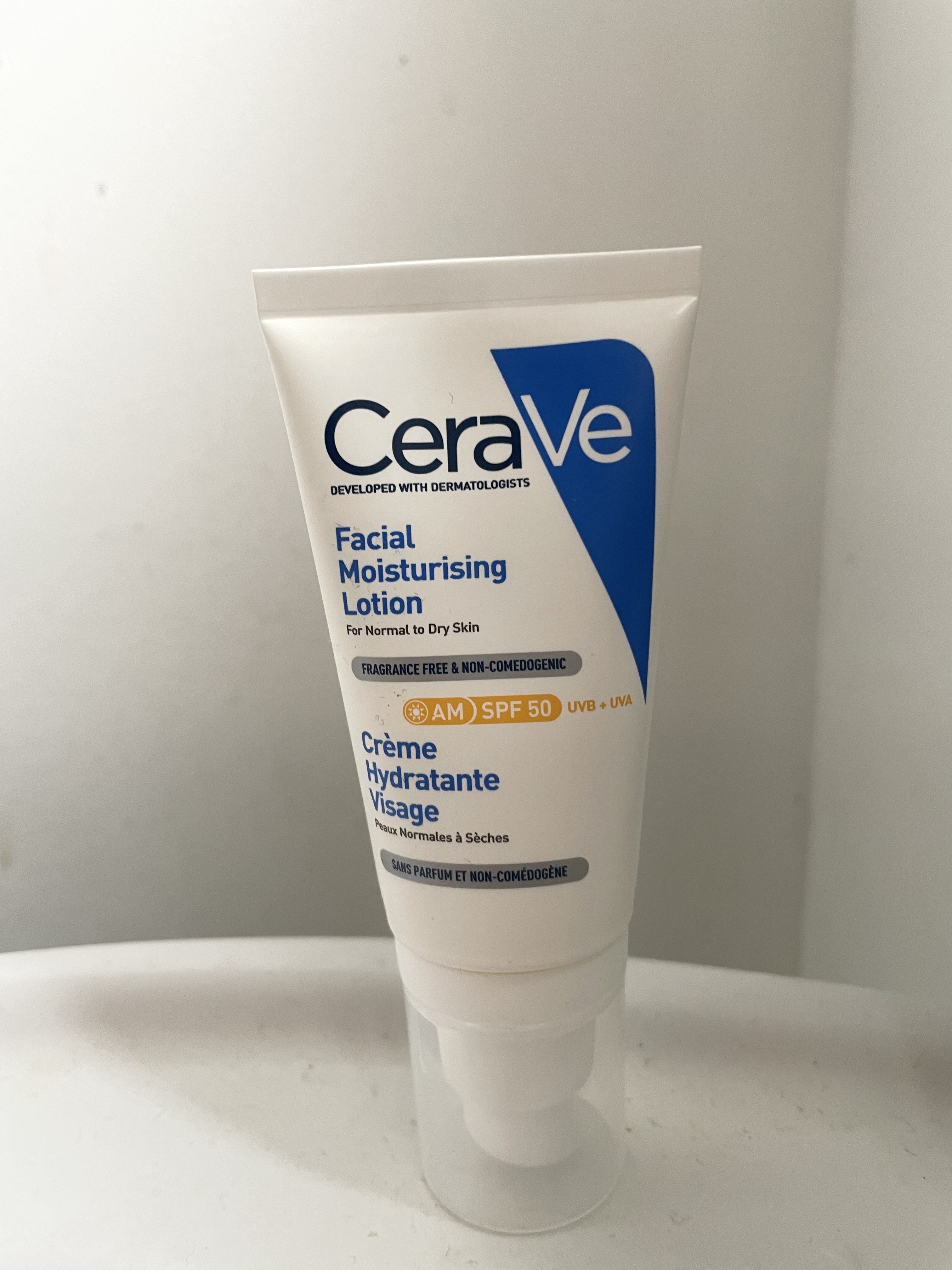 CeraVe Facial Moisturising Lotion