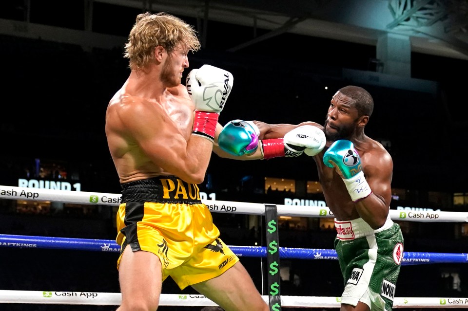 Logan Paul took Floyd Mayweather the distance in their exhibition