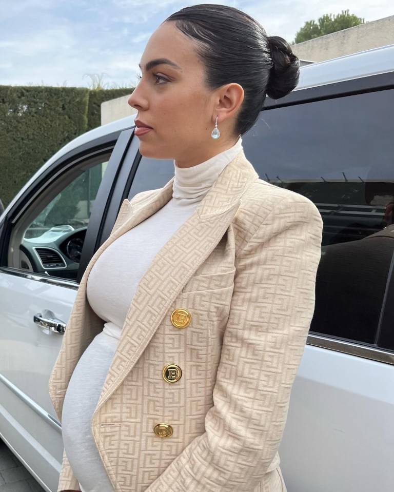 Georgina Rodriguez previously showing off her baby bump