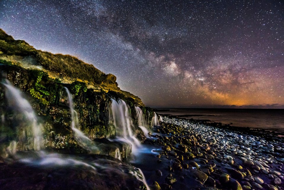 Not everywhere saw snow - and clear skies afforded a gorgeous view of the Milky Way to those who stayed out late in Weymouth, Dorset