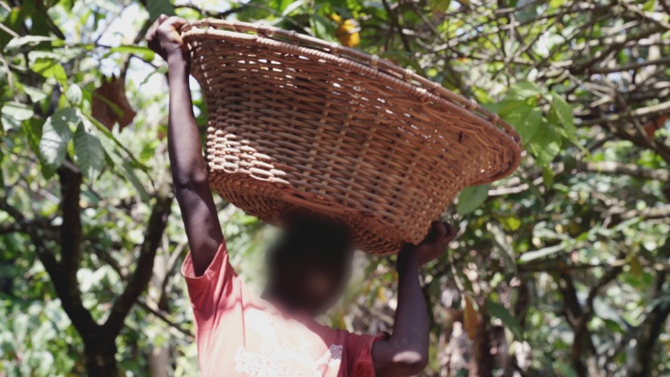 The heavy baskets can cause neck injuries