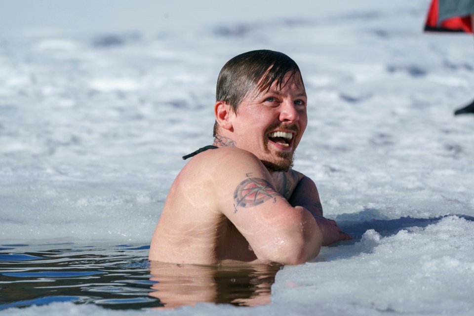 Rapper Professor Green has continued the cold therapy at home