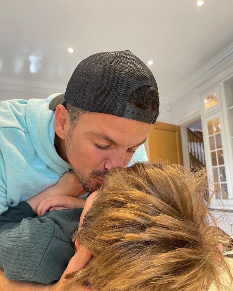 Peter Andre kissed his son Theo