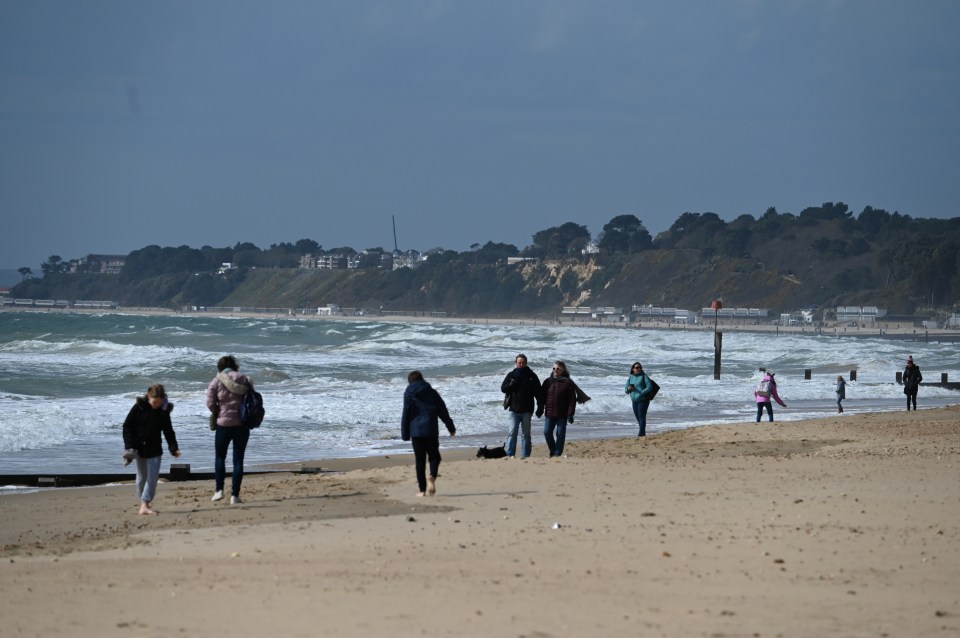 People enjoyed the sun on Bournemouth beach