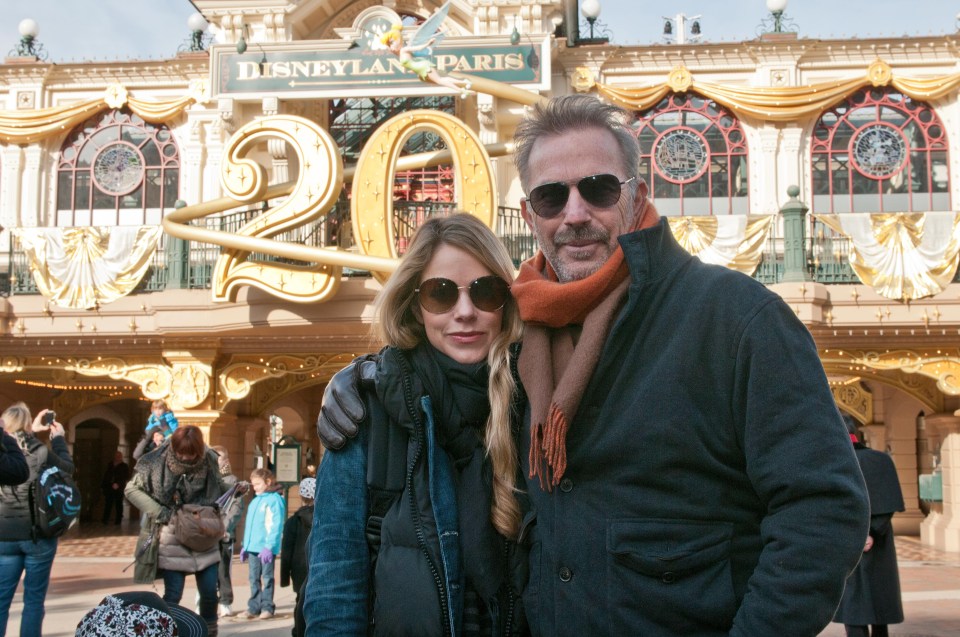 Kevin Costner enjoying a stay at Disneyland Paris with his family