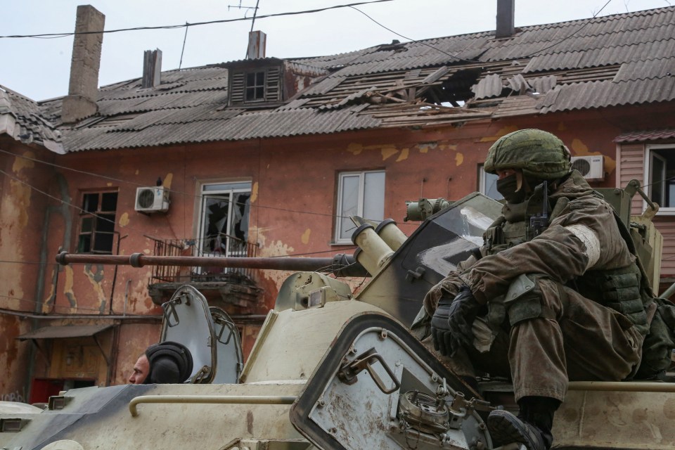 Ukrainian troops are said to have been attacked with an unknown substance