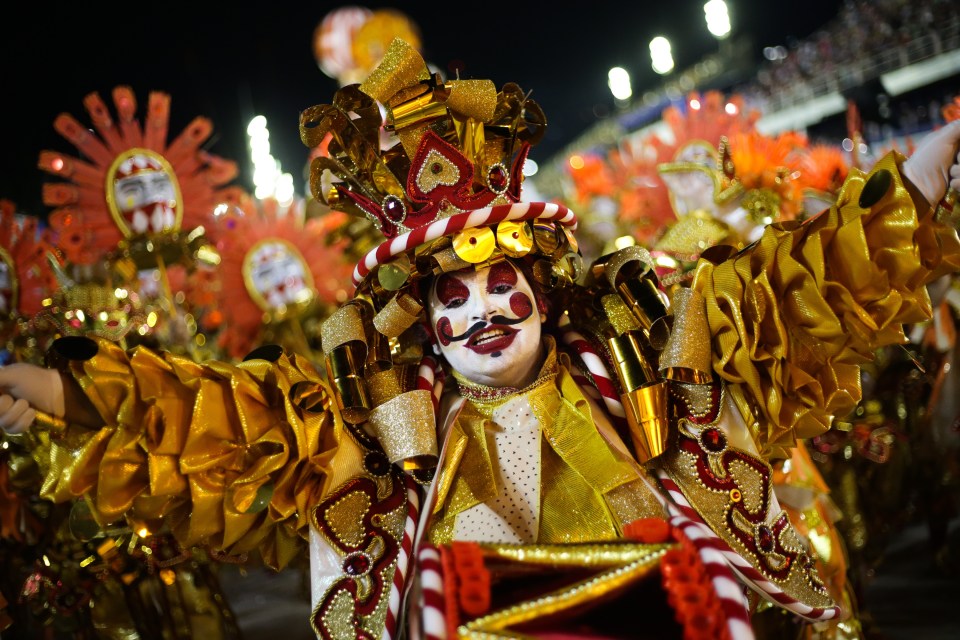 A member of Unidos Do Viradouro samba school takes part in the parade