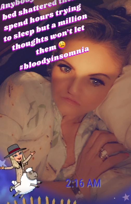 Danniella Westbrook looked incredible with an au natural face as she posed for a pic in bed