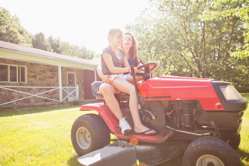 A gardening expert has advised you should stop mowing your lawn early afternoon on a weekend