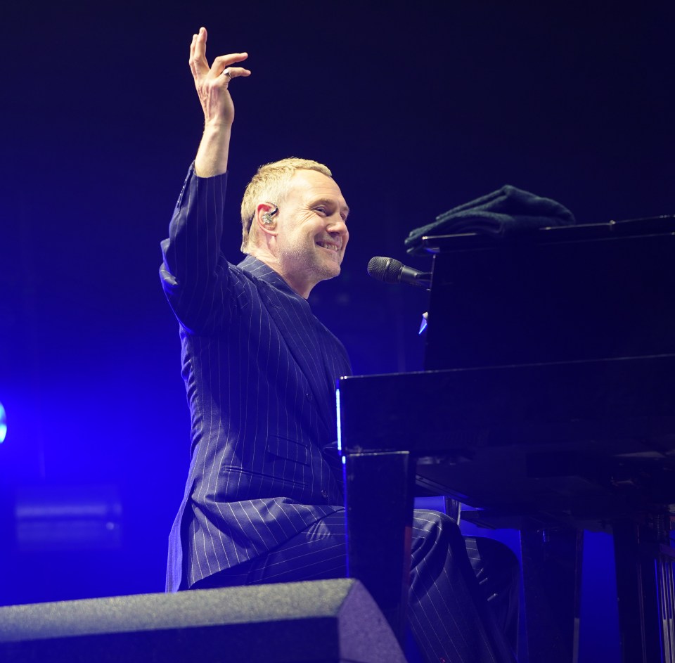 David Gray told the crowd of his joy at performing live for the first time in two years