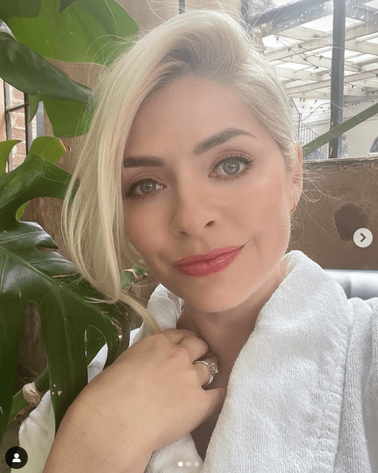 Holly Willoughby stunned fans with a new hairstyle on Instagram