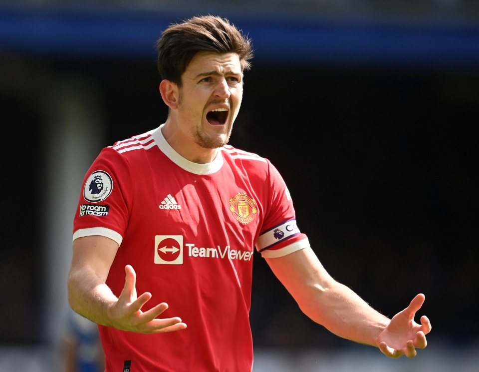 Harry Maguire reacts angrily during Man Utd's loss