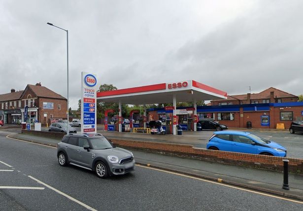 The encounter happened in Tesco Esso Express in Hazel Grove, Stockport,