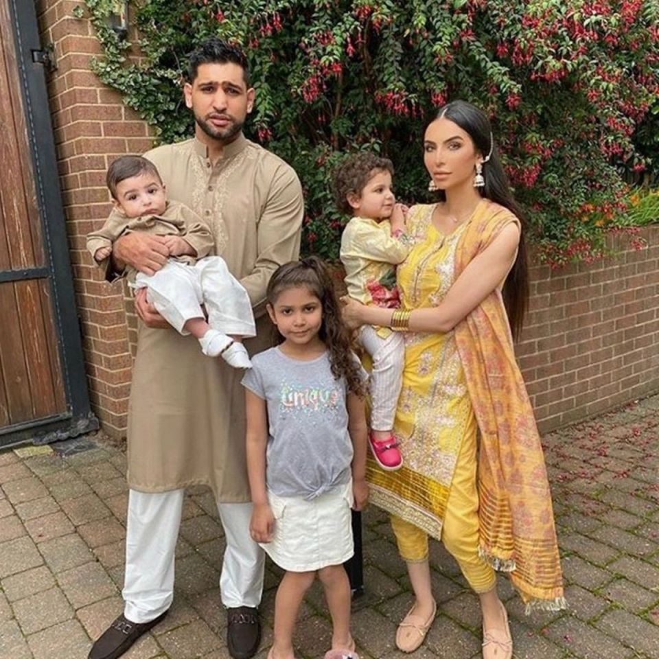 Amir Khan with wife Faryal Makhdoom and their three kids