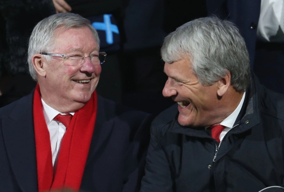 David Gill (left) with ex-Man United boss Sir Alex Ferguson