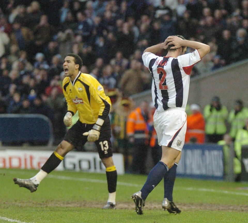 Lee Grant made his professional debut back in 2002 for Derby County