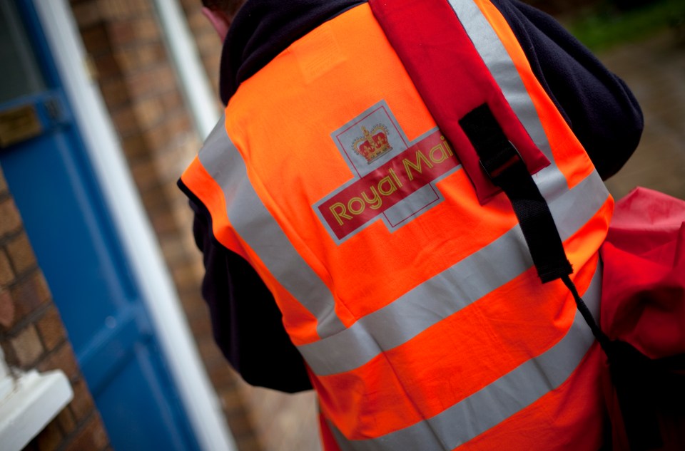 Post Office workers are to strike during Jubilee weekend in a ­dispute over pay