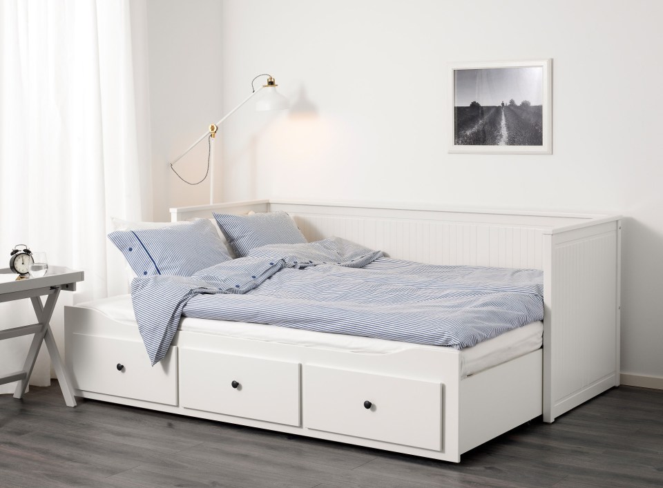 The experts say an ottoman bed is perfect for small bedrooms