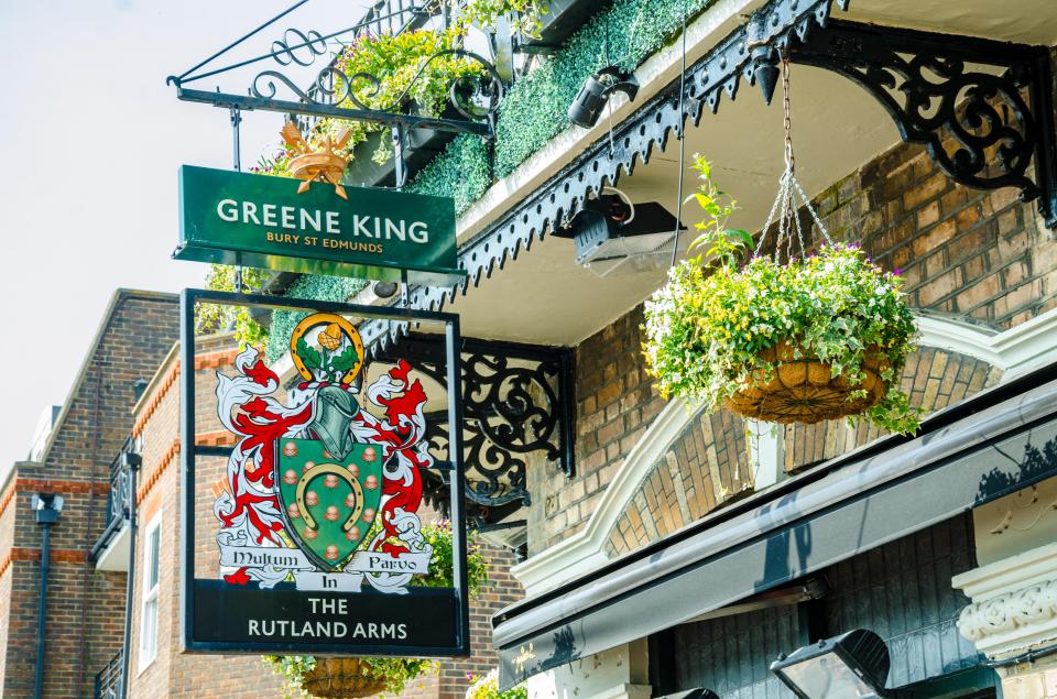 Greene King will now be giving away FREE pints for the Queen's Jubilee