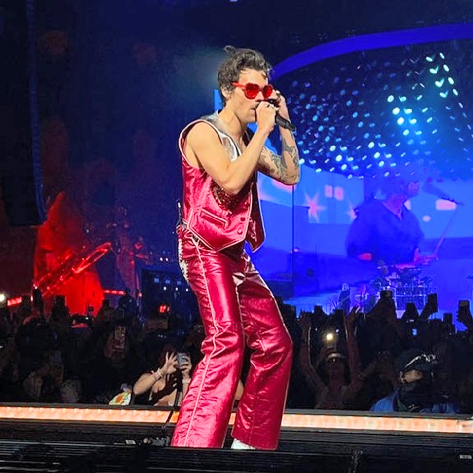 Do Ya Think this top-to-toe red ensemble is sexy?