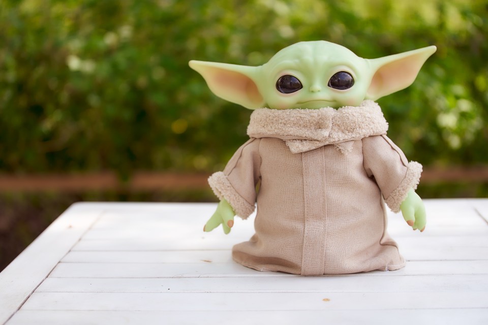 Star Wars fans can follow these tips for some out-of-this-world deals . . .