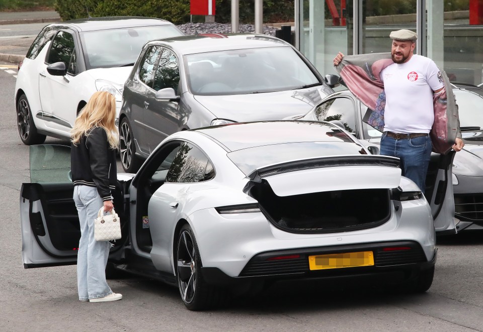 But the couple are going green with their purchase of the Porsche