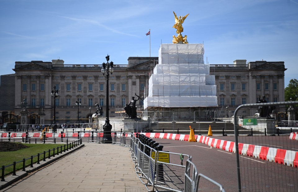 Railings in place outside Buckingham Palace before the Queen formally marks 70 years on the throne