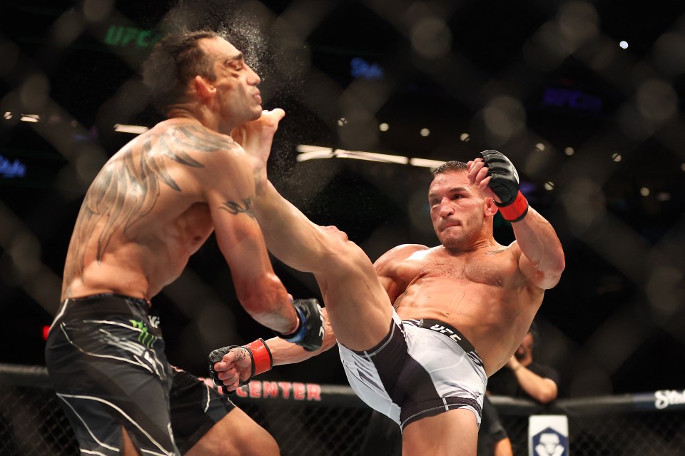 Michael Chandler brutally knocked out Tony Ferguson at UFC 274