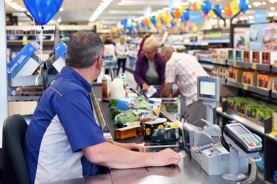 If you struggle with the speed the Aldi cashiers work at, read on for some top tips