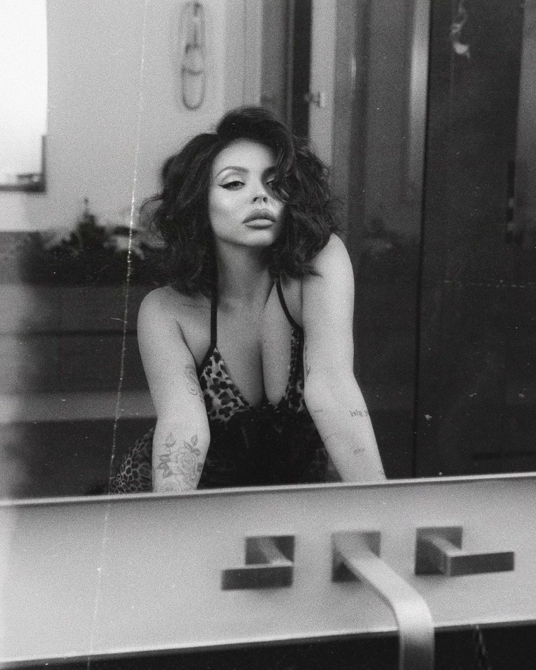 Jesy Nelson has shared some new sexy snaps