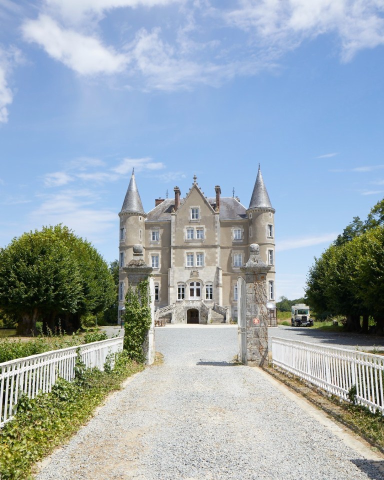 Escape to the Chateau fans were left scratching their heads over a change to the Strawbridges’ home