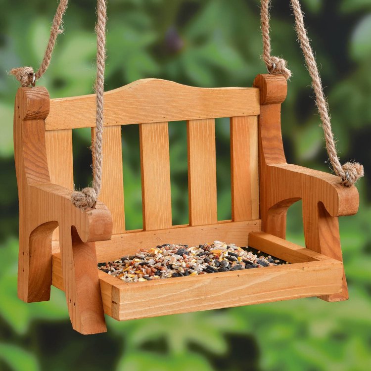 This swing bench bird feeder from B&M is just £6