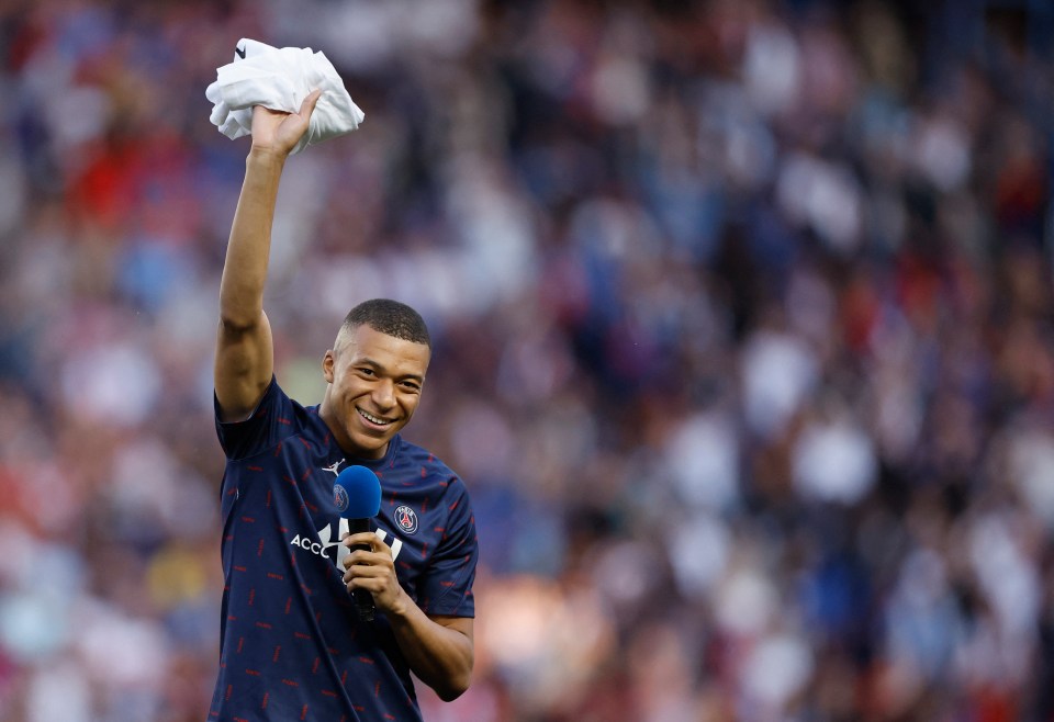 Mbappe spoke to the Parc des Princes crowd ahead of the clash with Metz