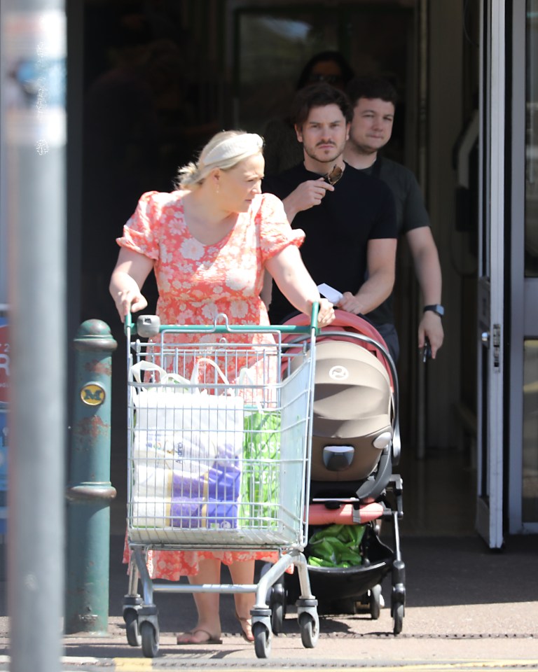 The pair went to pick up some shopping