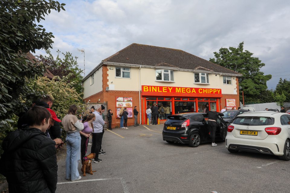 Monstrous 20-minute queues formed outside Binley Mega Chippy after it went viral