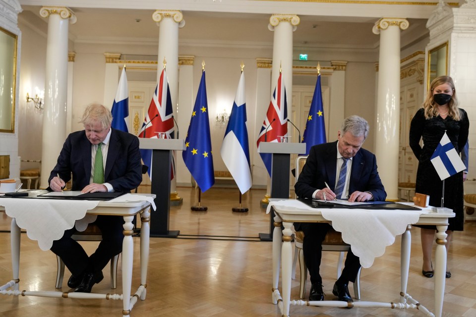 Boris Johnson signed a security deal with Finnish president Sauli Niinisto last week