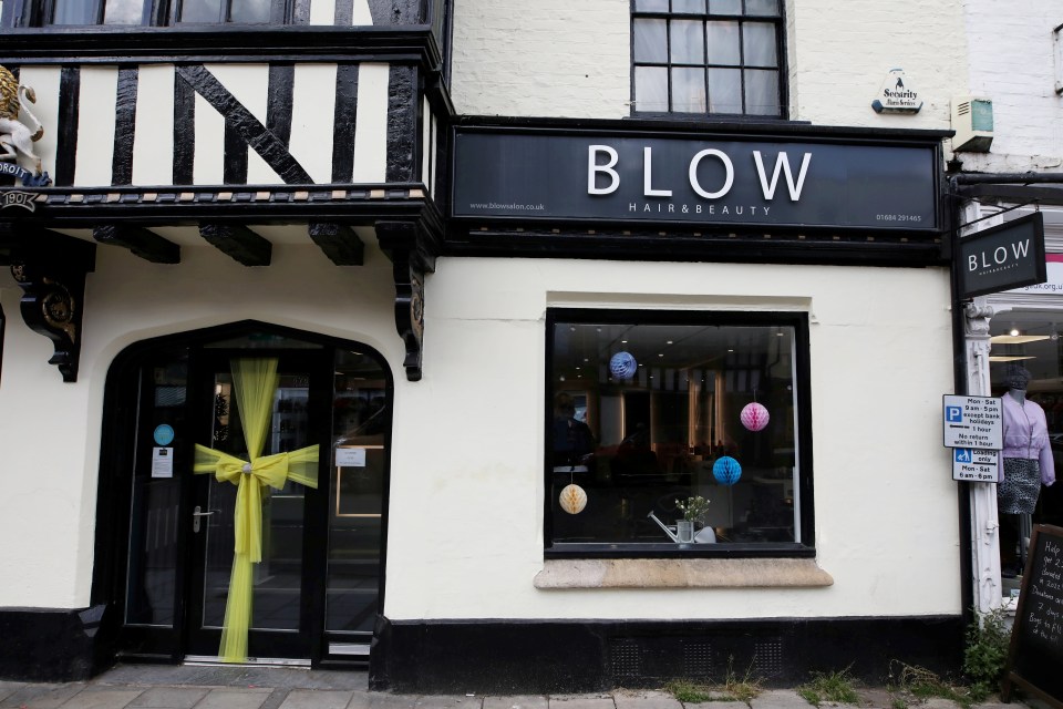 Jess helps her sister Becky Robinson, 38, run the Blow hair salon in Tewkesbury