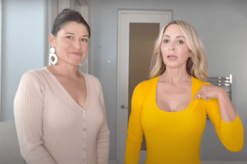 Stylist Vanessa Valiente (left) showed off the best style for women with big boobs with the help of influencer Shelli Pelly - with this scoop neck coming top of her list