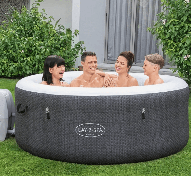 You can bag yourself a bargain hot tub for £300 from online retailer All Round Fun