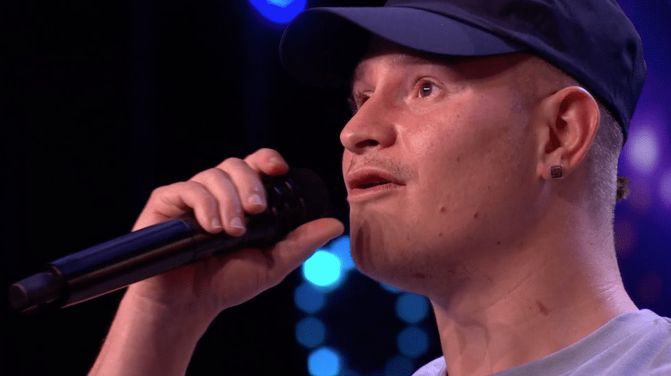 Busker Maxwell Thorpe stunned the judges with his voice