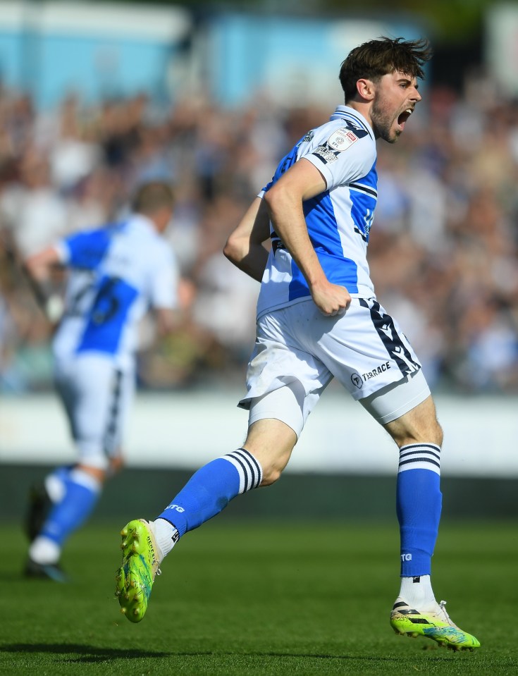 Bristol Rovers produced a stunning performance to win 7-0 and get promoted