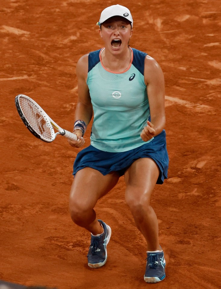 Poland’s Iga Swiatek is ecstatic as he celebrates her second Roland Garros crown