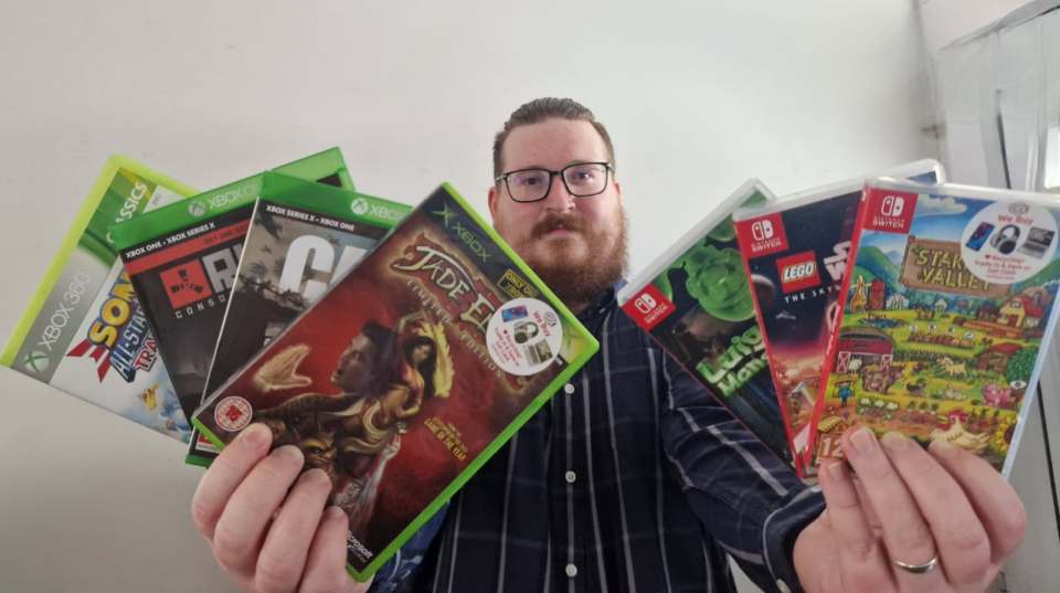 Here's how thrifty gamer David saves himself a wedge buying games