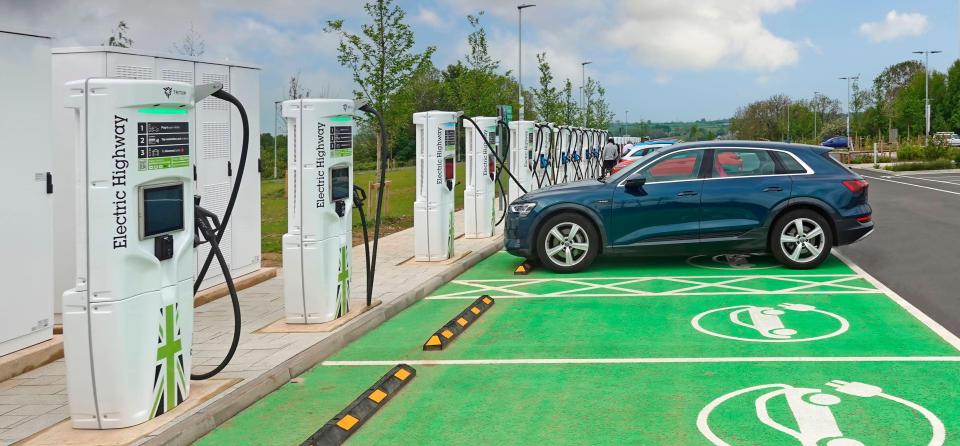 Drivers in Leeds face a 31-hour wait to recharge their EVs, according to research