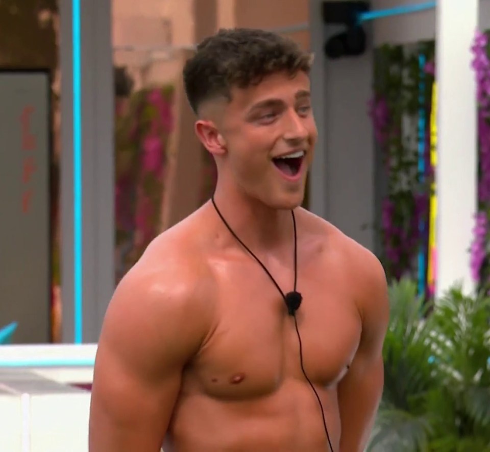 Love Island fans think Liam should suffer the same fate as Shannon Singh