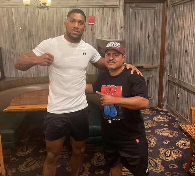 Anthony Joshua pictured with new coach Robert Garcia