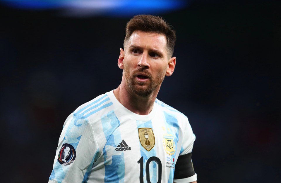 Lionel Messi is NOT one of the top three players of all time, according to Marco van Basten