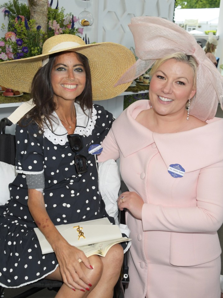 Debs also chatted with singer Natalie Rushdie, who wore a pink coat and a matching hat