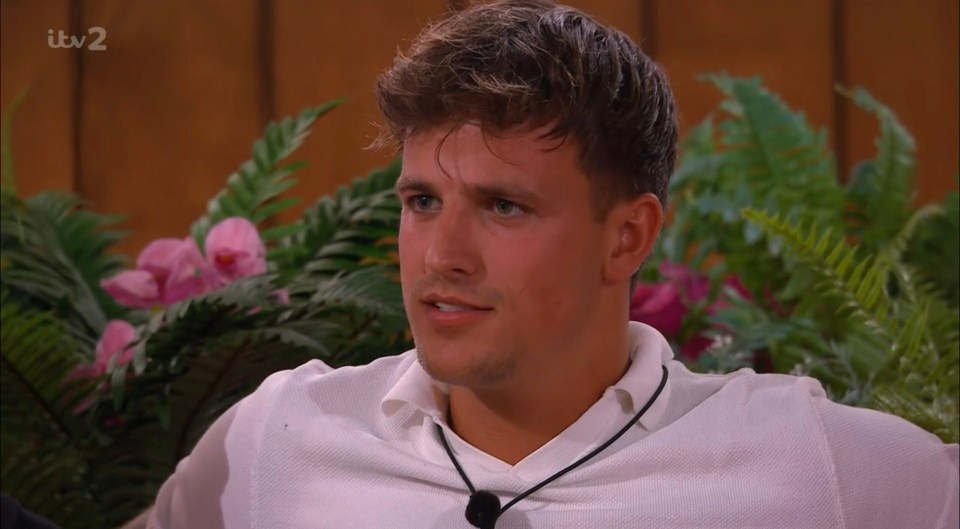 Love Island fans have warned Luca Bish to 'open his eyes'